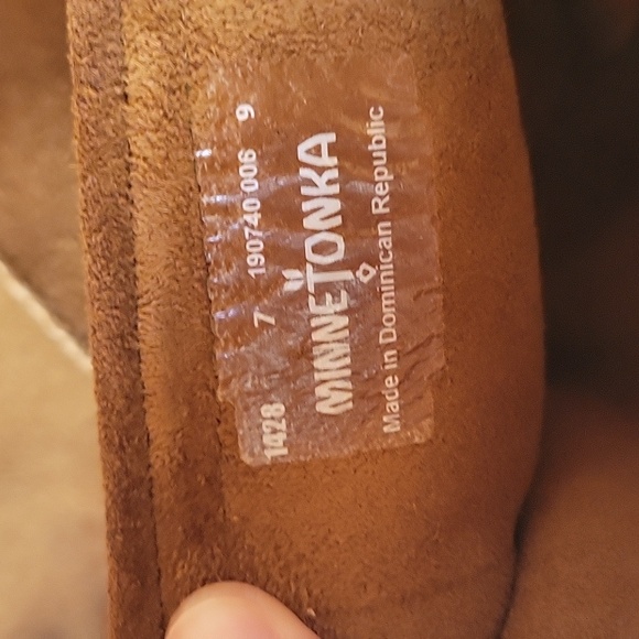 Minnetonka tall fringe boots - Picture 3 of 5